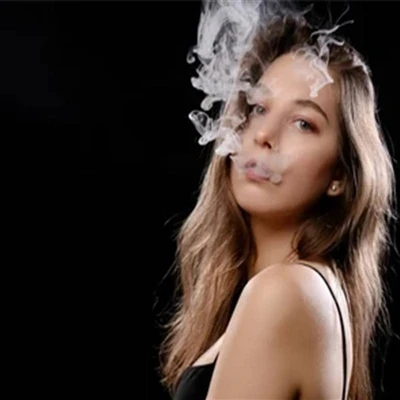 Paskelbus vienkartinių elektroninių cigarečių draudimo atidėjimą iki spalio m...