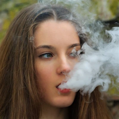 Kurie elektroninių cigarečių prekės ženklai laikomi rinkos lyderiais